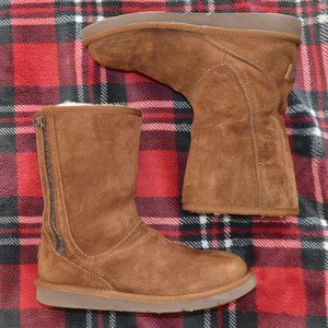 UGG boots, Mayfair 5116, zipper, size 6